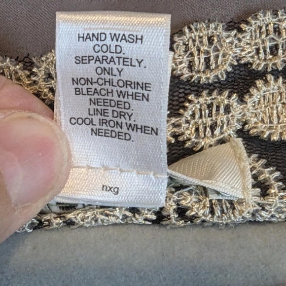 Cato's medium sheer and brocade blouse 3/4 sleeves - Picture 6 of 11